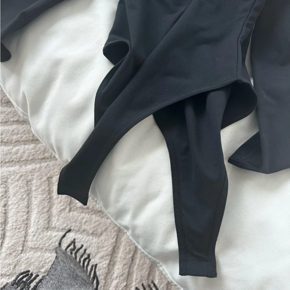 NWT white fox Attracted To You Long Sleeve Bodysuit Black - Picture 6 of 7